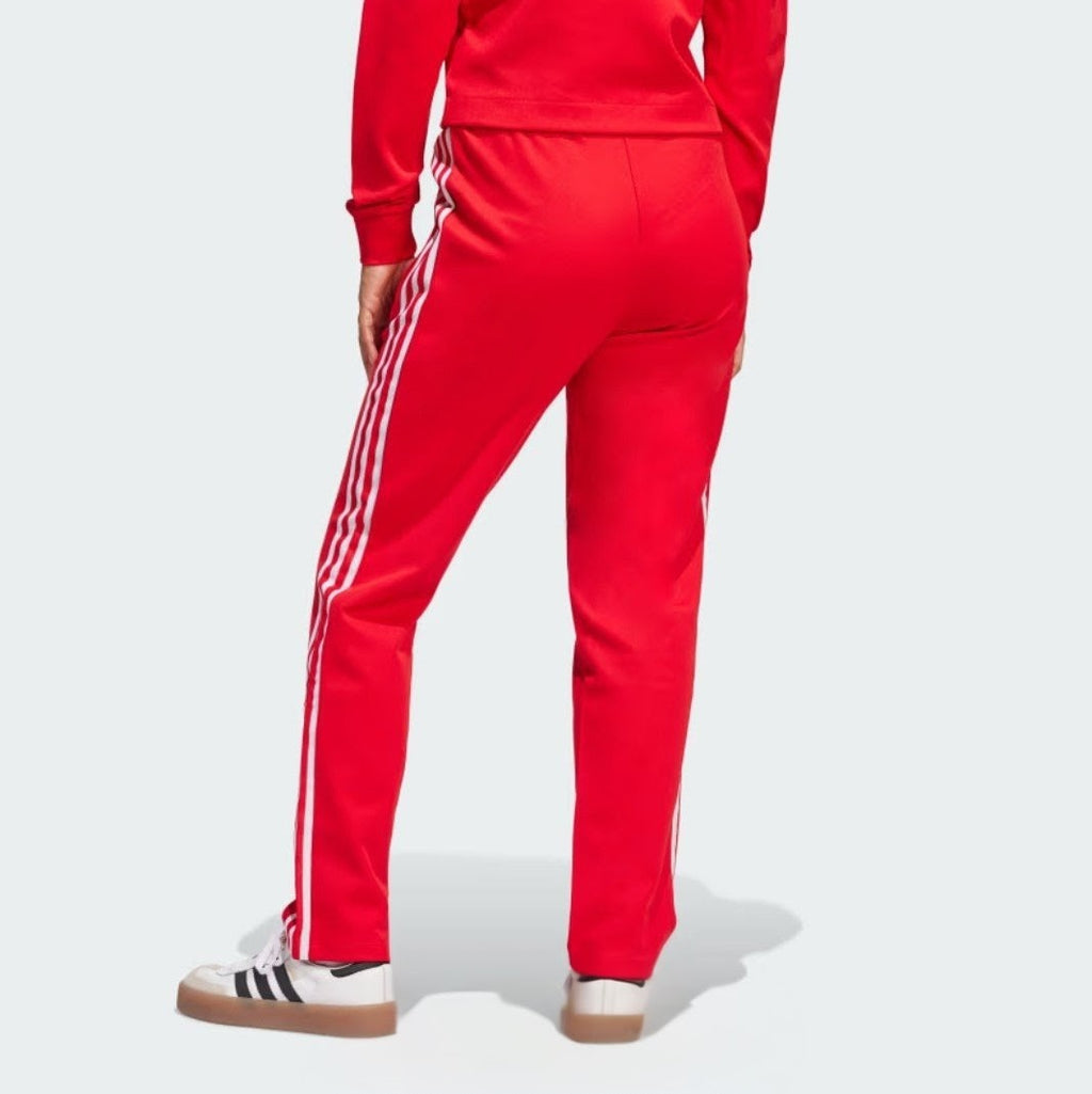 Women track suit